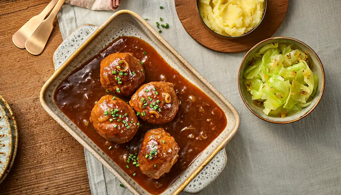 Meatballs with Onion Sauce