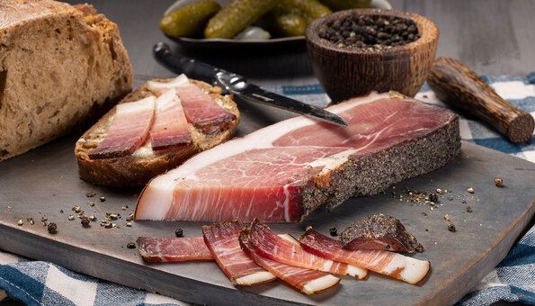 Peppered ham