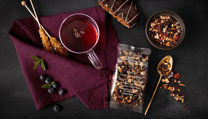 Marzipan blueberry tea in a refill pack