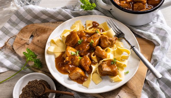 Bratenstücke in Kümmelsoße