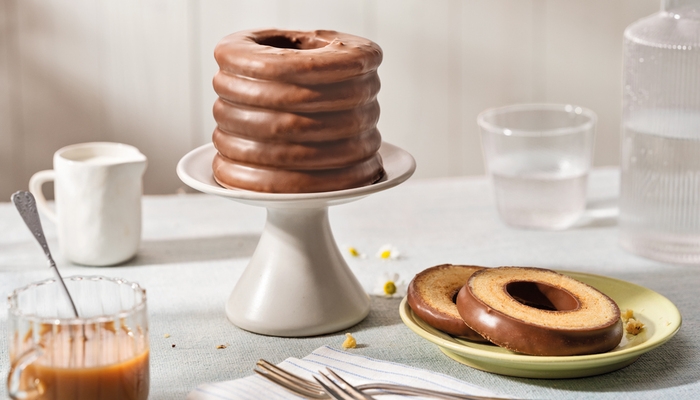 Baumkuchen ring with milk chocolate