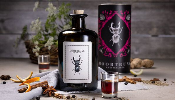 Herbal liqueur Moortrunk