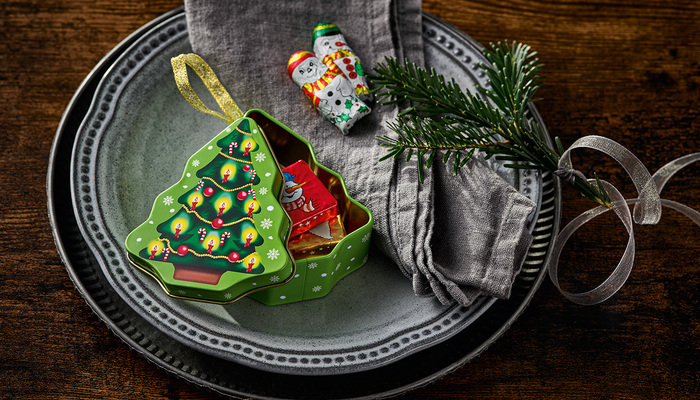 Metal Tin "Christmas Tree"